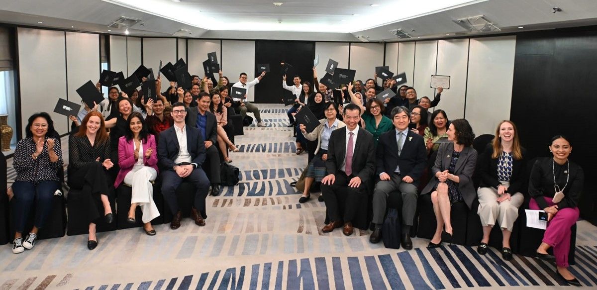 Participants of the ASEAN Academy on Responsible Investing programme at the concluding ceremony (31 May 2023).